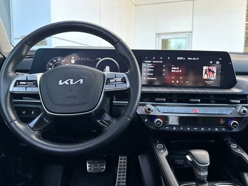 Used 2024 Kia Telluride SX image 15