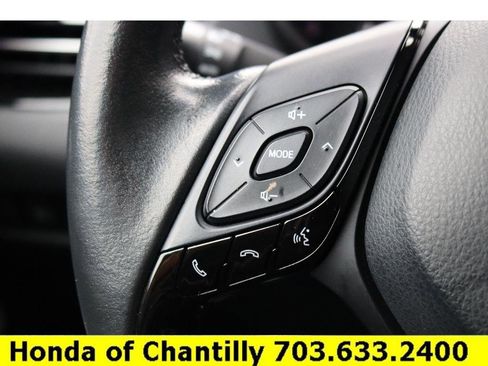 Used 2021 Toyota C-HR XLE image 10