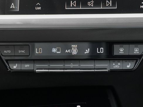 Used 2025 Audi Q4 e-tron Premium Plus w/ Premium Plus AWD/4WD image 12
