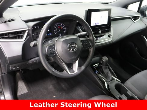 Used 2025 Toyota Corolla SE image 13