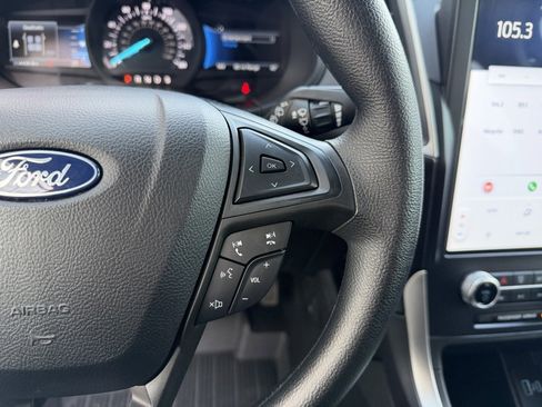 Used 2024 Ford Edge SE image 18