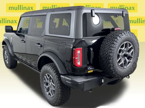 New 2025 Ford Bronco Badlands image 4