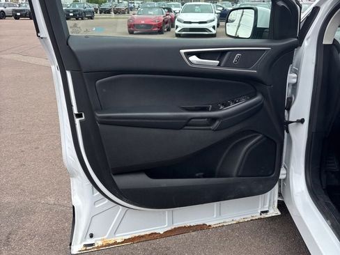 Used 2018 Ford Edge SEL w/ Equipment Group 201A AWD/4WD image 10