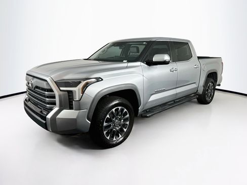 Used 2024 Toyota Tundra Limited w/ Power Package AWD/4WD image 3