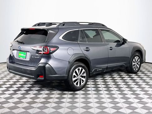 Used 2023 Subaru Outback AWD/4WD image 8