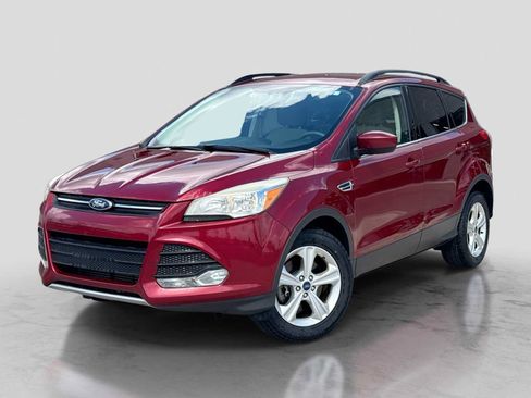 Used 2015 Ford Escape SE w/ Equipment Group 201A AWD/4WD image 1