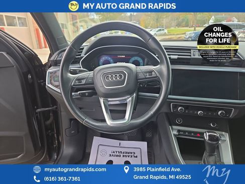 Used 2022 Audi Q3 2.0T Premium image 32