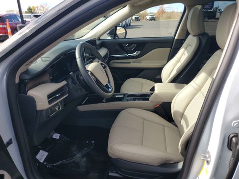 New 2026 Lincoln Corsair Reserve w/ Jet Appearance Package image 12