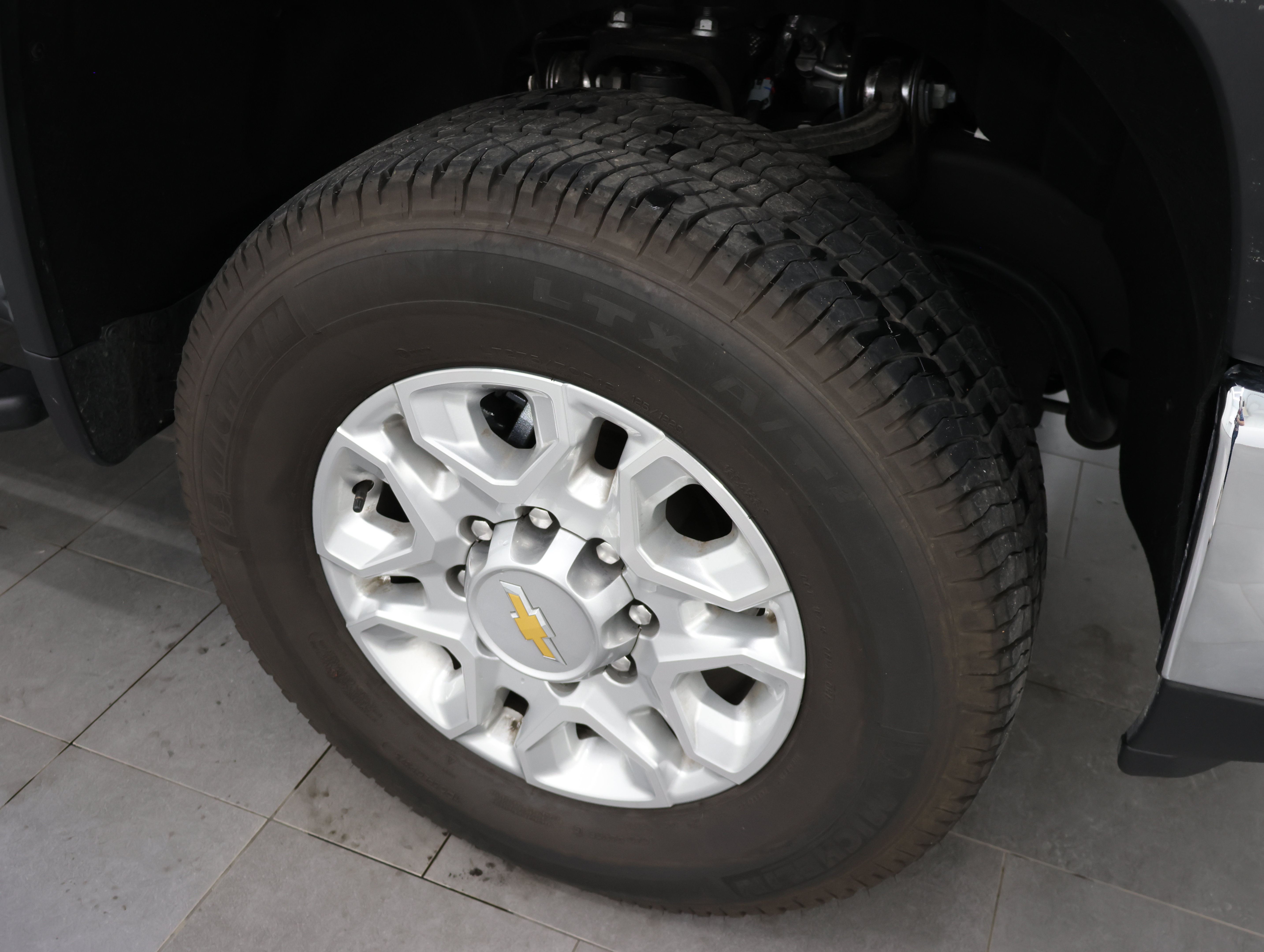 Used 2026 Chevrolet Silverado 2500 LT AWD/4WD image 3