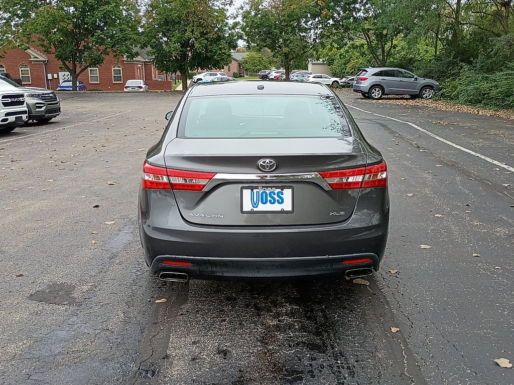 Used 2014 Toyota Avalon XLE Touring FWD image 4