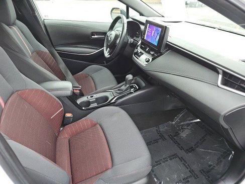 Used 2024 Toyota Corolla Sedan w/ SE Convenience Package image 11