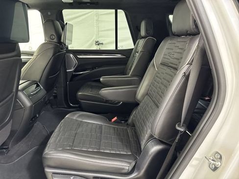 Used 2025 Cadillac Escalade V AWD/4WD image 26