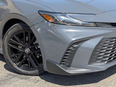 Used 2025 Toyota Camry SE FWD image 10