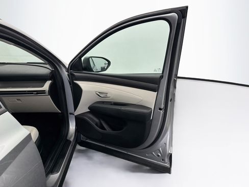 Used 2025 Hyundai Tucson SEL FWD image 32