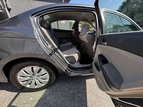 Used 2010 Honda Accord LX image 13