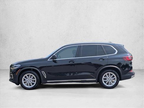 Used 2023 BMW X5 xDrive40i w/ Parking Assistance Package AWD/4WD image 9