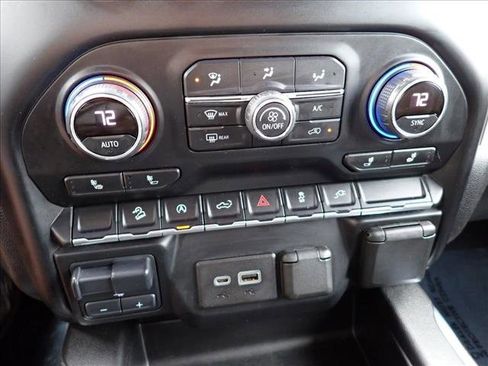 Used 2021 Chevrolet Silverado 1500 LT Trail Boss w/ Convenience Package II AWD/4WD image 19