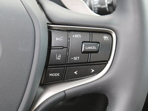 Used 2023 Lexus ES 350 w/ Premium Package image 16