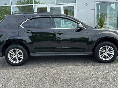 Used 2017 Chevrolet Equinox LT w/ Convenience Package AWD/4WD image 28