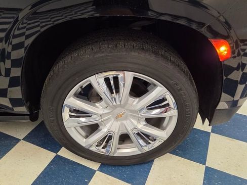Used 2021 Chevrolet Tahoe High Country AWD/4WD image 9