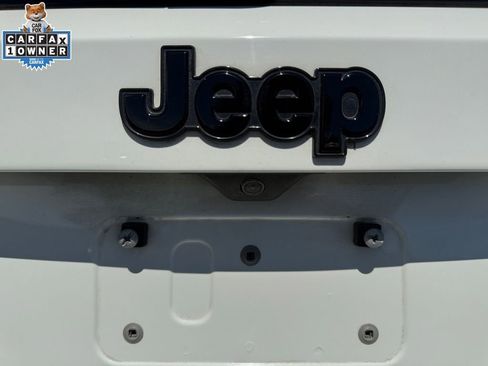 Used 2023 Jeep Renegade Trailhawk AWD/4WD image 17