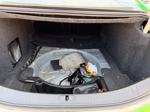 Used 2013 Cadillac XTS Premium FWD image 17