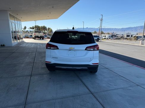 Used 2024 Chevrolet Equinox LT image 4