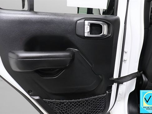 Used 2019 Jeep Wrangler Unlimited Sport S image 23