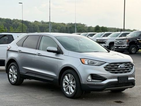 Used 2022 Ford Edge Titanium AWD/4WD image 32