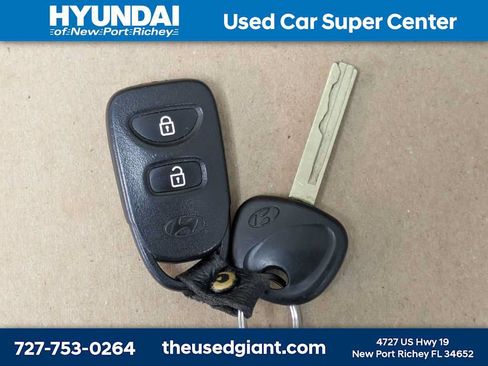 Used 2012 Hyundai Accent GLS w/ Premium Pkg 3 FWD image 28