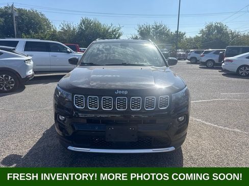 Used 2025 Jeep Compass Limited AWD/4WD image 7