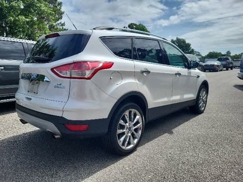 Used 2015 Ford Escape SE w/ SE Chrome Package FWD image 2