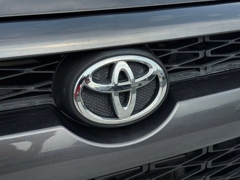 Used 2015 Toyota 4Runner SR5 RWD image 8