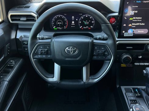 Used 2026 Toyota 4Runner TRD Off-Road Premium AWD/4WD image 17