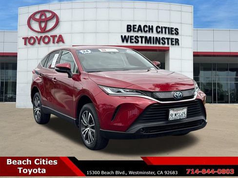 Certified 2024 Toyota Venza LE AWD/4WD image 1