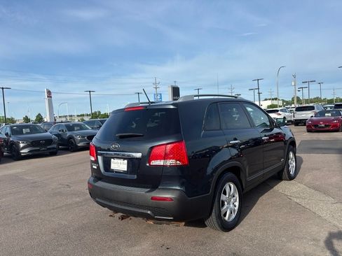 Used 2012 Kia Sorento LX AWD/4WD image 5