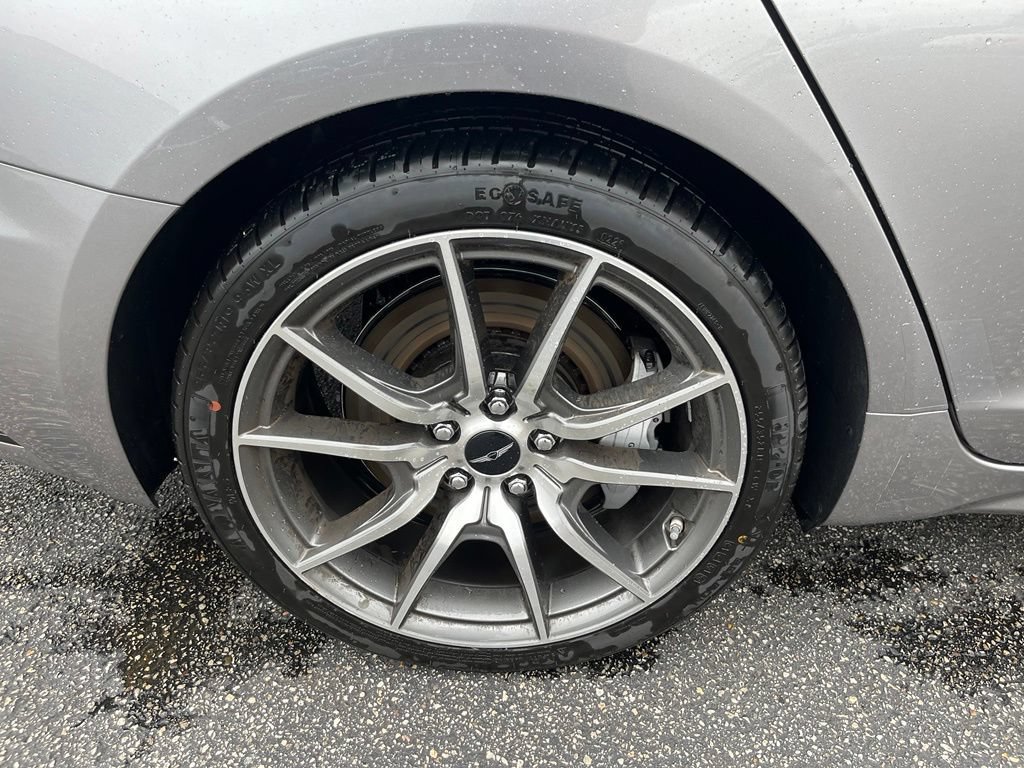 Used 2025 Genesis G70 2.5T AWD/4WD image 32