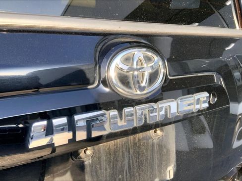 Used 2014 Toyota 4Runner SR5 Premium image 30