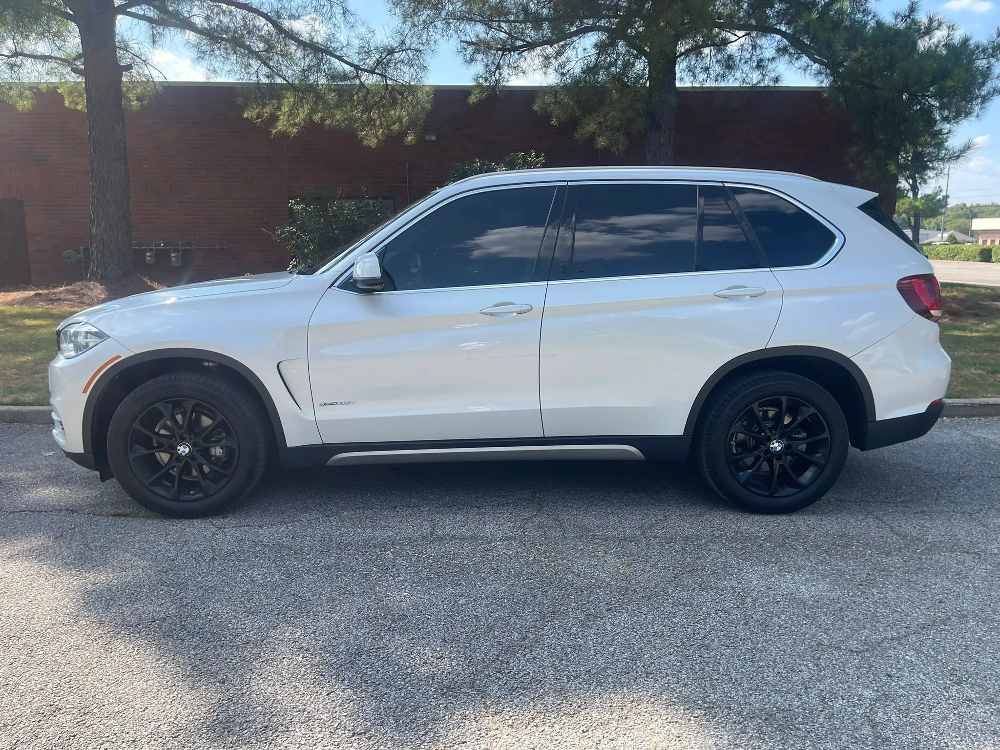 Used 2017 BMW X5 xDrive35i AWD/4WD image 2