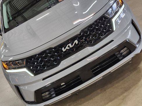 Used 2022 Kia Sorento SX image 19