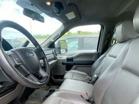 Used 2018 Ford F250 XL w/ Power Equipment Group RWD image 2