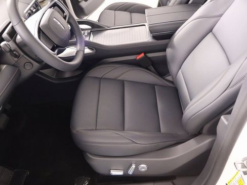 New 2026 Lincoln Nautilus Premier AWD/4WD image 12