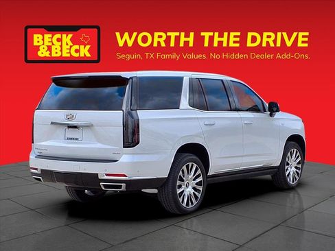 Used 2025 Cadillac Escalade Premium Luxury Platinum image 5