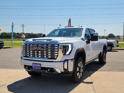 New 2026 GMC Sierra 2500 Denali w/ Denali Reserve Package AWD/4WD image 2