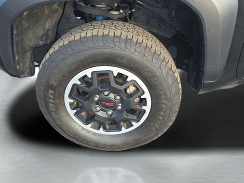 Used 2024 Toyota Tacoma TRD Off-Road AWD/4WD image 25