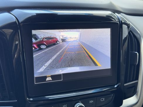 Certified 2023 Chevrolet Traverse LT w/ LPO, Cargo Package AWD/4WD image 28