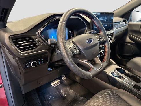Used 2024 Ford Escape ST-Line w/ Equipment Group 301A image 9