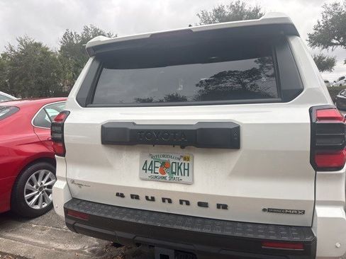 Certified 2025 Toyota 4Runner TRD Off-Road image 8