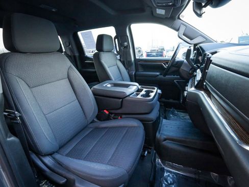 Used 2023 GMC Sierra 1500 SLE image 23