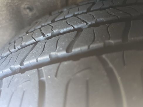 Used 2014 Toyota Camry LE image 9